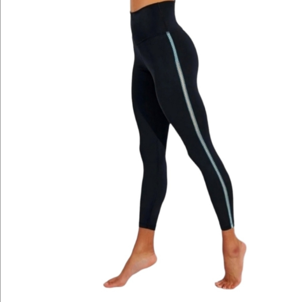 NWT Nike Yoga Edge Crochet Leggings Sz Xs